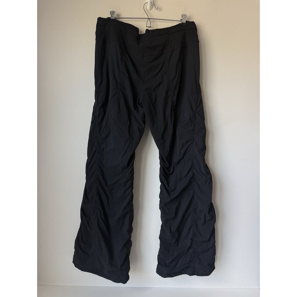 Lululemon Women’s Size 12 Black Dance Studio Pants Mid Rise 30” Inseam Lined - Picture 2 of 8